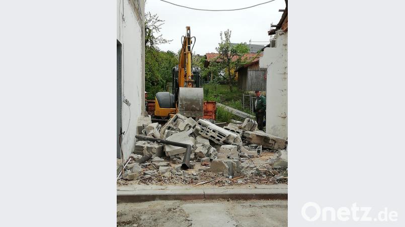 Abriss der Garage Bild: ads