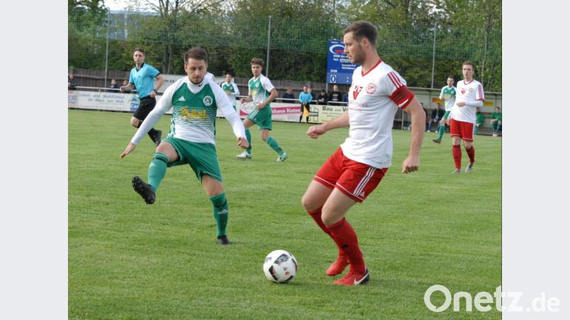 Stark ersatzgeschwächt tritt der SV Mitterteich am Samstag zum letzten Punktspiel der Landesliga-Saison 2018/19 beim TSV Nürnberg-Buch an. Unter anderem fehlt Matthias Männl (links) aus beruflichen Gründen. Bild: gb