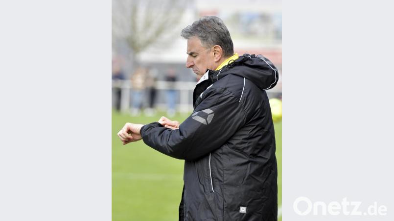 Rainer Greger, Trainer des FC Amberg. Bild: Hubert Ziegler