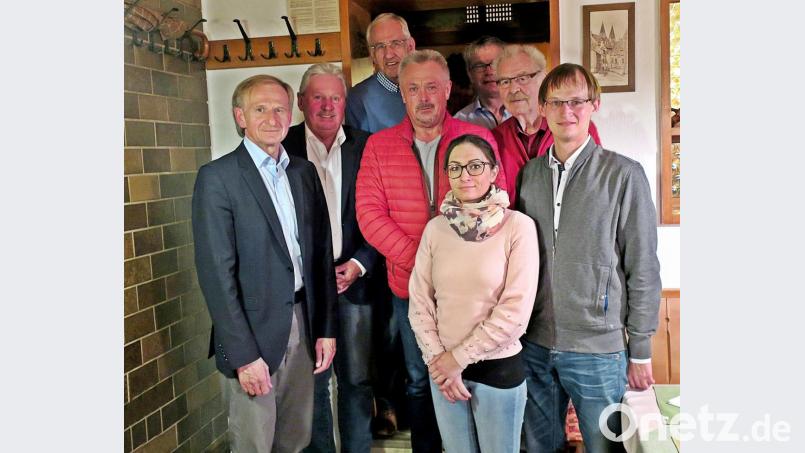 Der Vorstand führt den Förderverein in den nächsten zwei Jahren (von links): Karlheinz Ach, Hans Forster, Martin Mahl, Thomas Piesche Ottmar Wrobel, Natascha Ach, Karl-Heinz Schell und Tobias Ach. Bild: R. Kreuzer