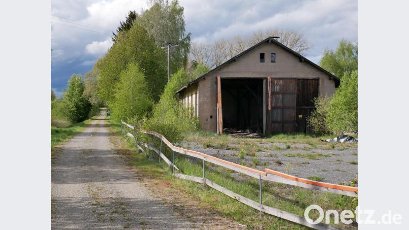 Erinnerungen an den Eslarner Bockl kommen bei einer Fahrt auf den Bocklradweg und beim Anblick des alten Lokschuppens. Bild: gz