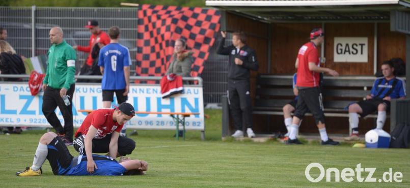 Fußball A-Klasse Süd
letzter Spieltag
SG Rieden II - SG Etzenricht II 4:1 (2:1) Bild: ref