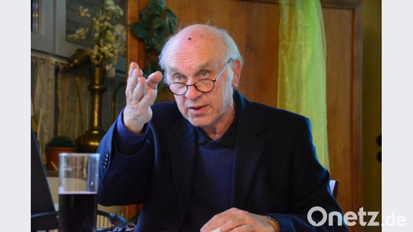 Fred Schell von der Bundesfachgruppe für Erwachsenenbildung der Gewerkschaft Erziehung und Wissenschaft spricht über Chancen und Risiken. Bild: Kunz