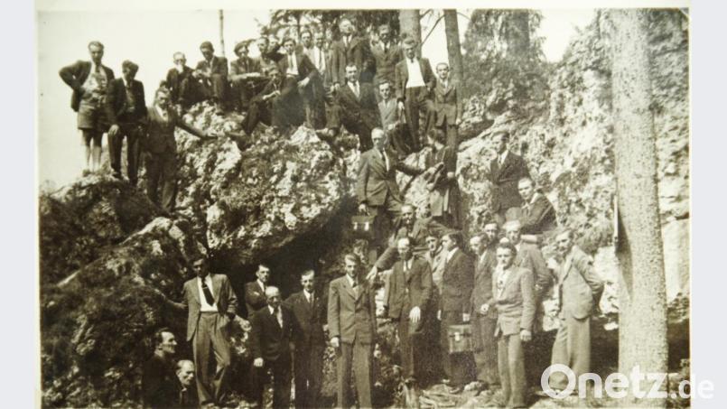 Gruppenfoto des katholischen Burschenvereins von der ersten &quot;Fahrt ins Blaue&quot; in der fränkischen Schweiz Archivbild: fvo