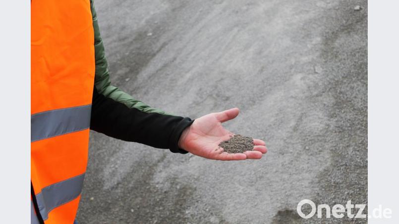 Berge von Betonsplit auf dem Gelände der Firma Godelmann. Bild: mvs