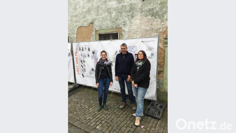 Viviane Diederich, wissenschaftliche Mitarbeiterin der Uni Bamberg, sowie Stephanie Reiter und Jan Weber-Ebnet vom Projektbüro &quot;bauwärts&quot; zeichneten dafür verantwortlich, den jungen Menschen die Gelegenheit zu geben, gemeinsam zu recherchieren, zu forschen und schließlich ihre Ergebnisse zu präsentieren. Bild: awo
