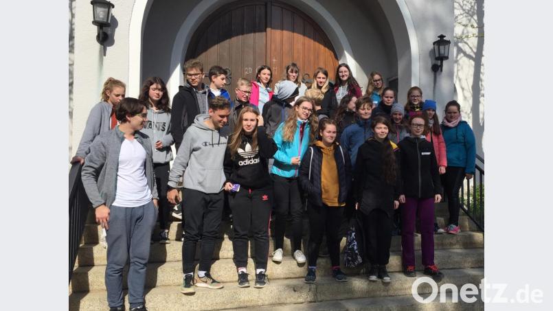 Eine baukulturelle Spurensuche im Ackerbürgerhaus an der Goldenen Straße führte die Schüler der Gregor-von-Scherr-Realschule aus Neunburg vorm Wald und des Gymnasiums in Tachov in der Knopfstadt zusammen. Das Projekt fand im Rahmen des Europäischen Kulturerbe-Jahres statt. Bild: awo