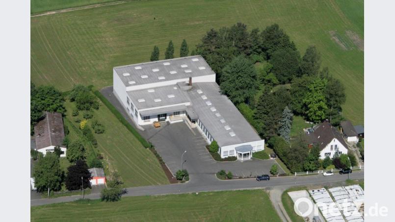 Die Firma Mühlmeier ("Muehlmeier Engineers of Bodyshaping") hat sich in Schwarzenbach (Ortsteil von Bärnau, Kreis Tirschenreuth) an einem beschaulichen Ort eine imposante Zentrale aufgebaut. Bild: Muehlmeier Bodyshaping