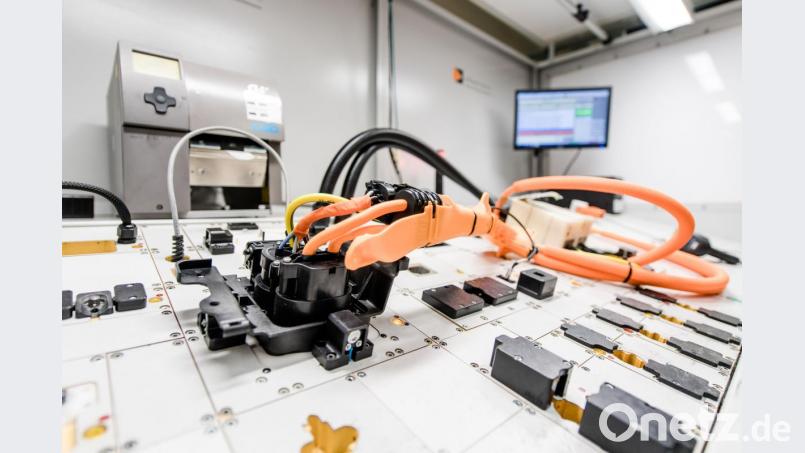 Ein Hochvoltkabelsatz auf dem Prüfstand. Bild: Nexans autoelectric GmbH