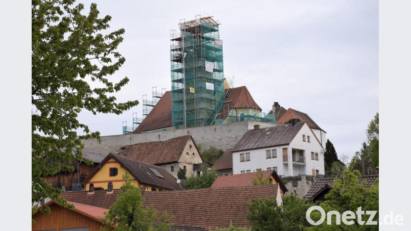 Die Kirchensanierung von St. Michael in Allersburg ist wohl derzeit die größte sichtbare Baustelle im Lauterachtal. Bis Oktober 2019 sollen die Sanierungsarbeiten abgeschlossen sein. Bild: bö