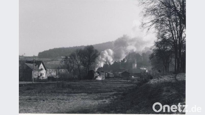 Gottfried Turnwald ist als Meister der Eisenbahnfotografie bekannt. Diese Aufnahme entstand 1961 in Pfaffenhofen. Bild: Gottfried Turnwald/Archiv Josef Schmaußer