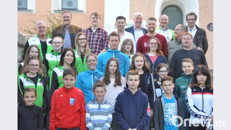 Erfolgreiche Sportler werden an der Jahreshauptversammlung des Turnvereins immer besonders gewürdigt. Ob Rollskifahren, Alpinisten oder Karatesportler, die Vielfalt ist groß. Jeder kann sich nach seinen Talenten einbringen. Bild: dob