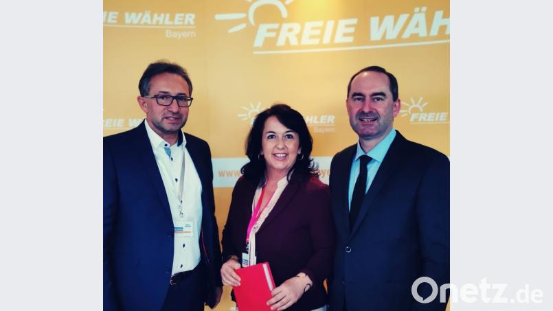 Stephan Koller, Bürgermeisterin Alexandra Sitter und Minister Hubert Aiwanger (von links). Bild: e