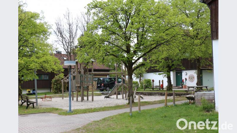 Jede Kinderdorffamilie hat ein eigenes Wohnhaus. Für die Kinder gibt es in der Nähe viele Spielmöglichkeiten. Bild: rpp