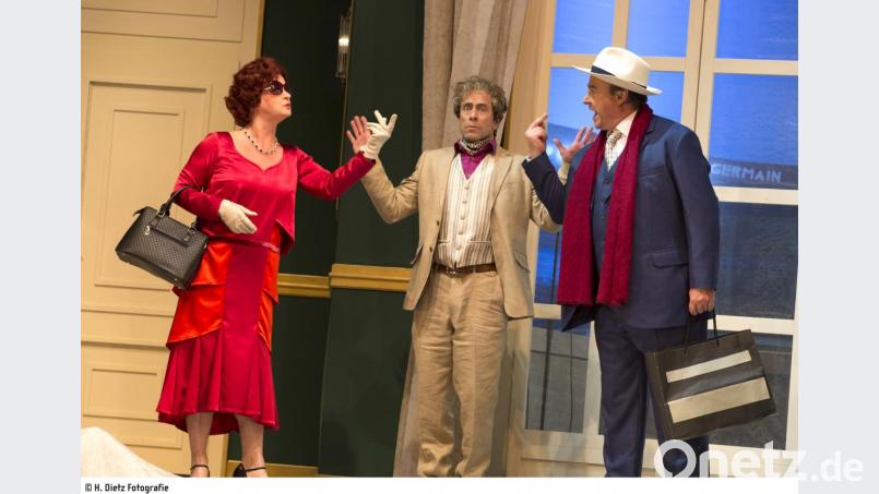 Wie es im Leben eines Startenors halt zugeht: Temperamentvoll, rasant und enorm witzig präsentierte das Theater Hof die Komödie "Das Geheimnis der drei Tenöre". Bild: Theater Hof/H. Dietz Fotografie