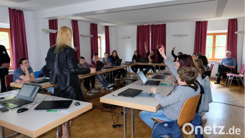 Berufsvorbereitungscamp nahm in der Woche vom 13. bis zum 17. Mai die 8. Klasse der Otto-Wels-Mittelschule Mitterteich. Bild: exb