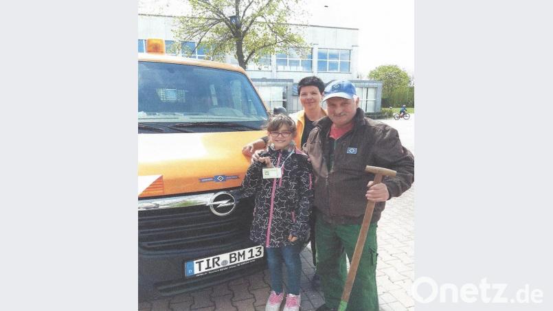 Janina Görschel besuchte Mitterteichs Stadtgärtner Willi Kilian. Bild: exb