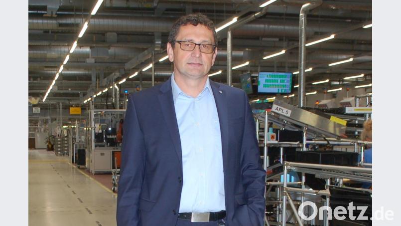 Der neue Siemens-Standortleiter von Regensburg Robert Reitinger. Das Siemens-Werk in Regensburg hat sich auf die Schaltschutztechnik spezialisiert. Bild: gib