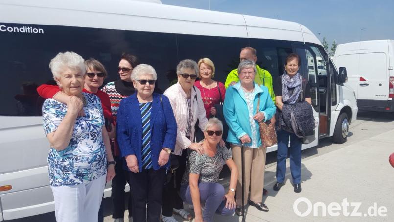 Die Gruppe des VdK genießt ihren Ausflug. Bild: exb