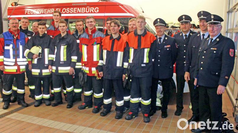 Nach drei Jahren setzten zehn Feuerwehrler, ihre Ausbilder und Prüfer den Schlusspunkt. Das neue Ausbildungsmodell „Modulare Truppausbildung“ (MTA) verlangt ein hohes Maß an körperlicher und geistiger Fitness. Bild: nm Bild: nm