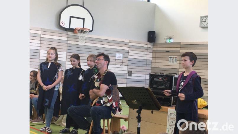 &quot;Kinderoper Papageno&quot; in der Grundschule Neustadt. Bild: exb