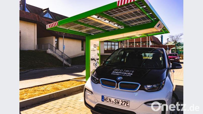 Auch am Freizeitzentrum gibt&#039;s Energie für Elektrofahrzeuge Bild: exb