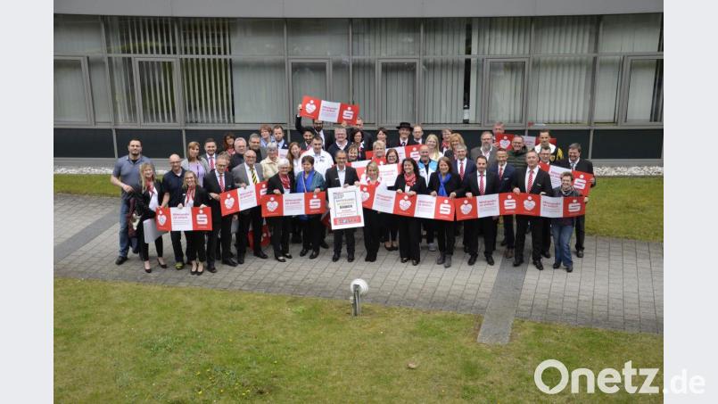 Die Sparkasse Amberg-Sulzbach unterstützt Mitarbeiter, die sich ehrenamtlich engagieren. Bild: Kathrin Schmidt/exb