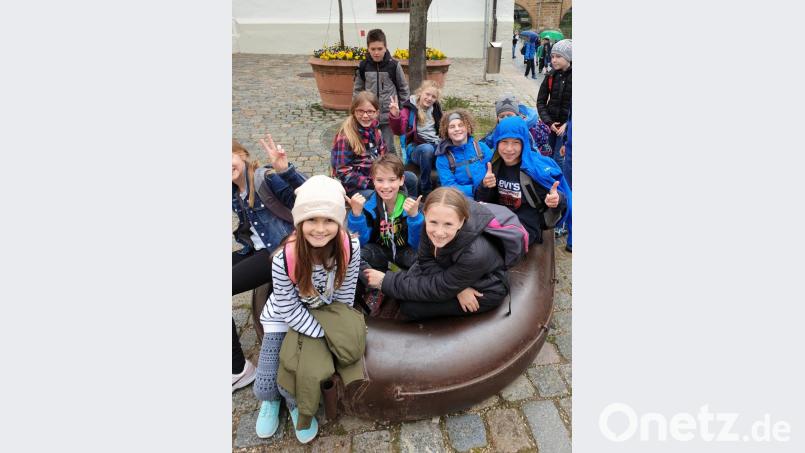 Die Kinder aus Oberbibrach haben zu jedem Erlebnis in Amberg ein Bild gemalt. Bild: exb