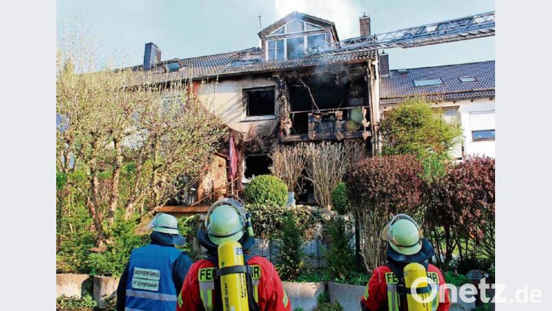 Ein ausgebranntes Haus in Marktredwitz. immer wieder musste die Feuerwehr Anfang 2018 dort ausrücken. Bild: Thomas Neumann