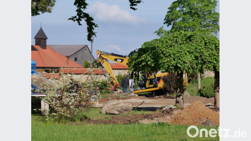 Der obere Teil des Schulinnenhofes wird neu gepflastert. Bild: gz