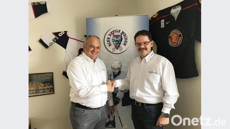 Franz Vodermeier (rechts) tritt am 1. Juni die Nachfolge von Thomas Siller (links) als Geschäftsführer der Blue-Devils-Spielbetriebs-GmbH an. Bild: exb