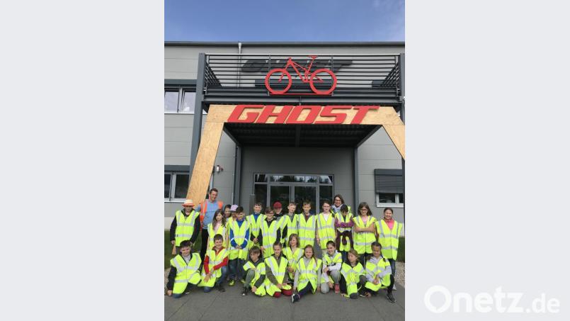 Die Klasse 4b der Markgraf-Diepold-Grundschule besuchte die Firma „Ghost“. Bild: exb