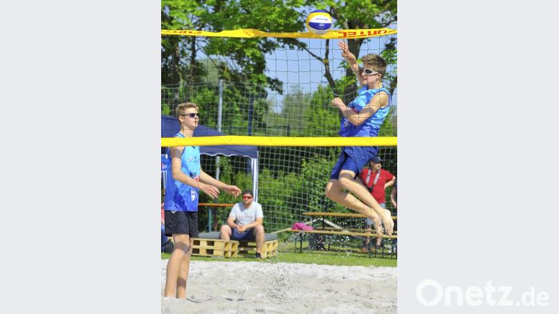 Simon Breinbauer (rechts) spielte mit Toni Nicklas vom TB Weiden Bild: Hubert Ziegler