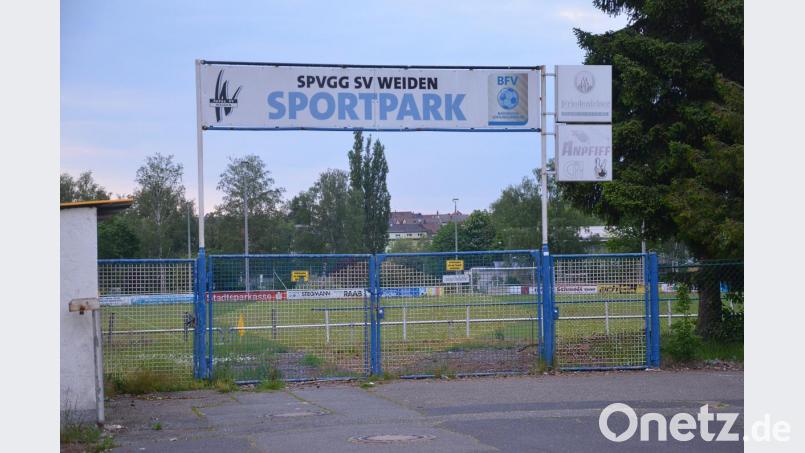 Michael Kurz will den Sportpark der SpVgg SV Weiden loswerden. Bild: Kunz