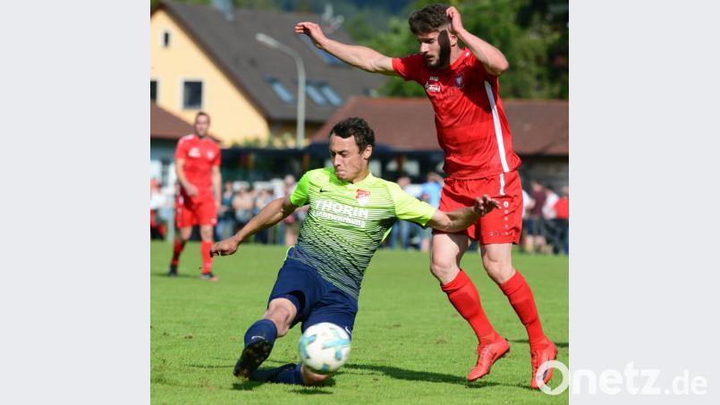 Sebastian Sebald (links) will sich auch gegen Bach voll reinhaun. Bild: ham