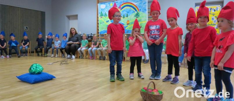 „Altendorf sucht das Super-Märchen“ hieß es heuer beim Sommerfest des Kindergartens St. Andreas. Bild: Köppl