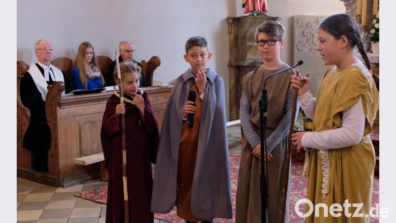 Eine musikalische Reise durch die Bibel unter dem Motto: „Unterwegs im Vertrauen" unternehmen die Buben und Mädchen der KiGo-Bande im Familiengottesdienst. Bild: le