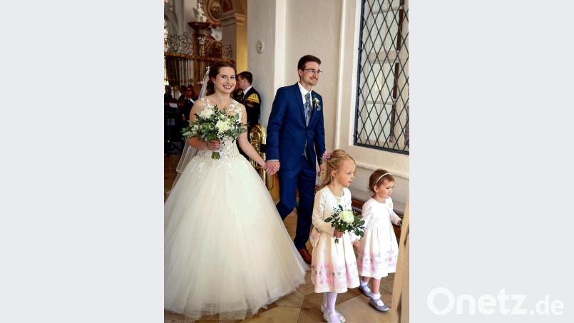 Anna Stopfer aus Thurndorf und Lukas Wiesner aus Pegnitz haben sich das Ja-Wort gegeben. Bild: hzi