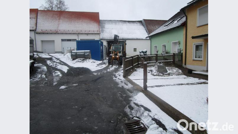 Zu Baubeginn im März lag noch ein wenig Schnee. Bild: dob