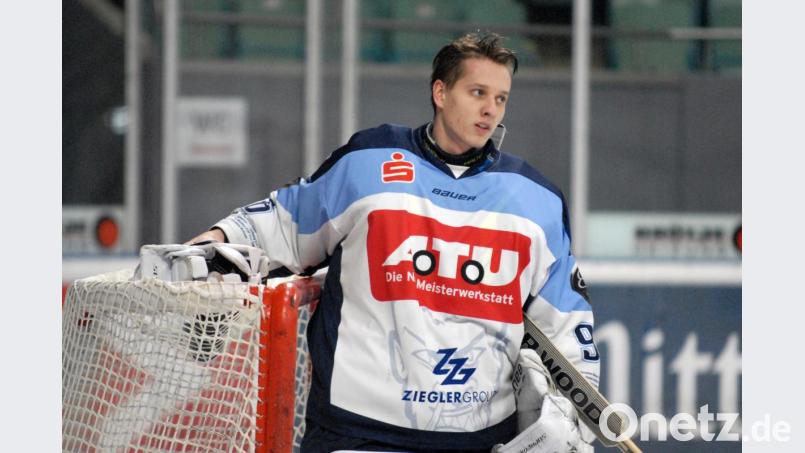 Goalie Daniel Filimonow hat seinen Vertrag bei den Blue Devils um ein Jahr verlängert. Bild: gb