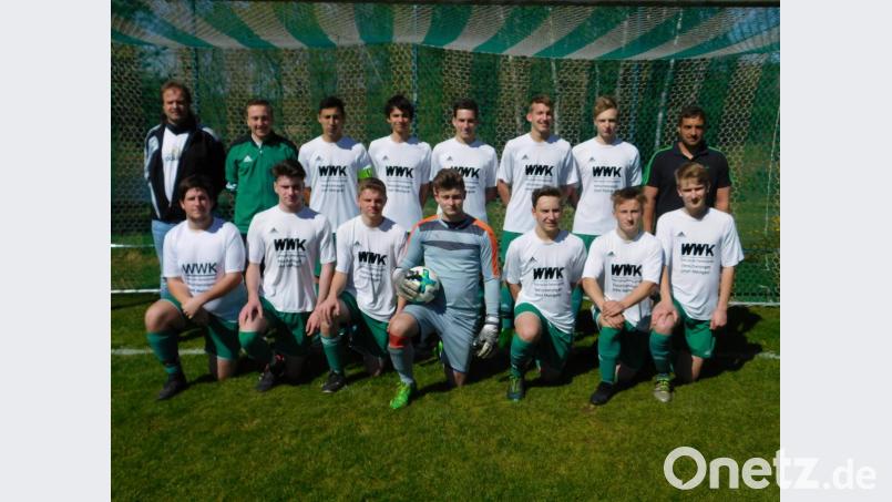 Am letzten Spieltag sicherten sich die A-Junioren die Meisterschaft. Bild: rro