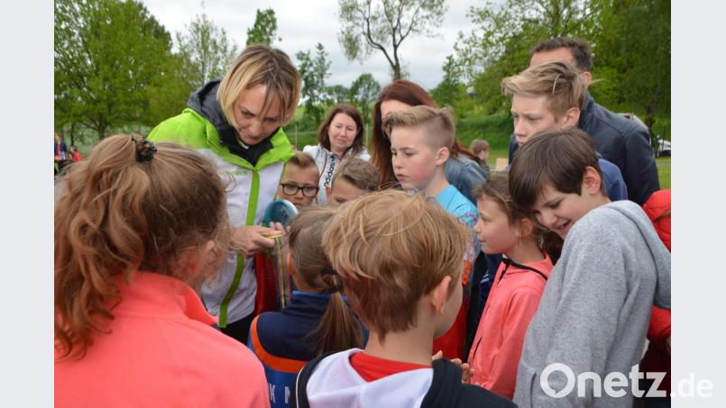 &quot;Lauf dich fit&quot; heißt es beim Barmer-Aktionstag an den Pleysteiner Zottbachtalschulen. Bild: dob