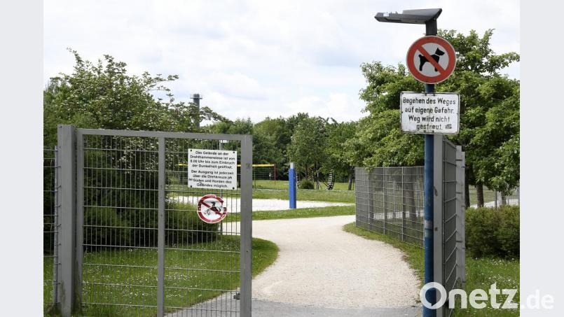 Die Wege im Landesgartenschaugelände brauchen eine Sanierung. Der Zugang zum Piratenspielplatz und zum Kiosk bleibt jedoch gesichert. Bild: Petra Hartl