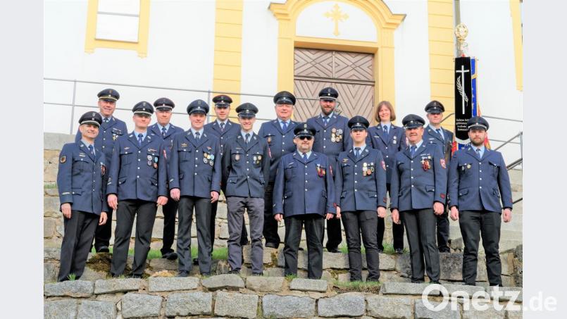 Der Verwaltungsrat der Feuerwehr Pleystein freut sich auf viele Gäste bei der Jubiläumsfeier. Bild: tu
