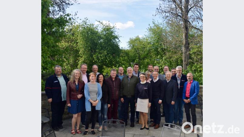 Die Teilnehmer der zweitägigen Tagung der Malteser erlebten ein interessantes Wochenende in der Heimat ihrer „Chefin“ Baronin von Gemmingen (vordere Reihe, Sechste von links) in Friedenfels. Bild: exb