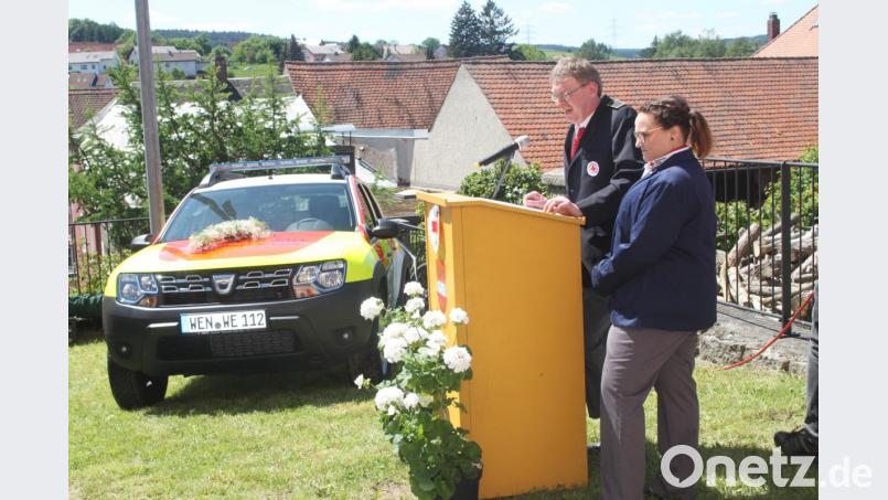 Bereitschaftsleiter Rüdiger Ubrig mit seiner Stellvertreterin Franziska Bablitschky. Bild: wrt