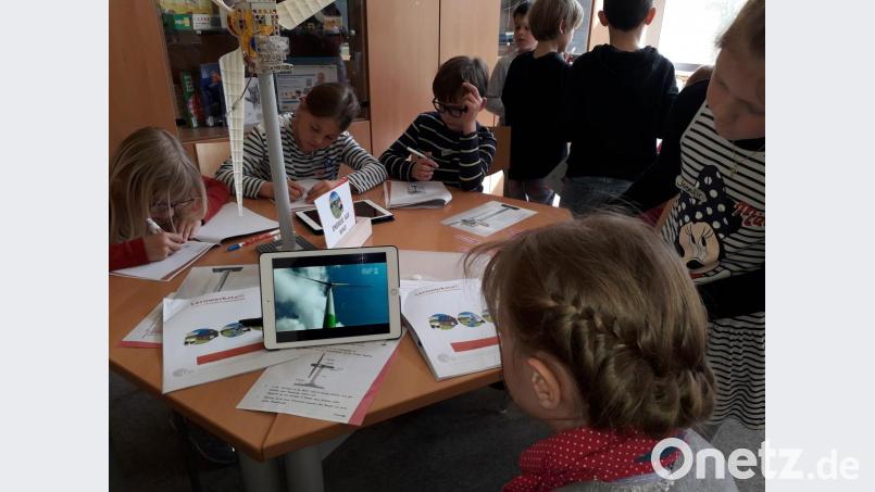 Die Grundschüler erlebten Klimaschutz hautnah. Bild: exb