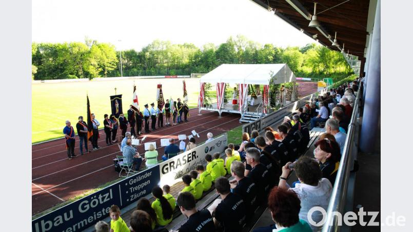 Zum Auftakt des 125-jähriges Jubiläums des TSV fand bereits gut zwei Wochen vor dem Festwochenende ein ökumenischer Gottesdienst im Sportzentrum statt. Bild: njn