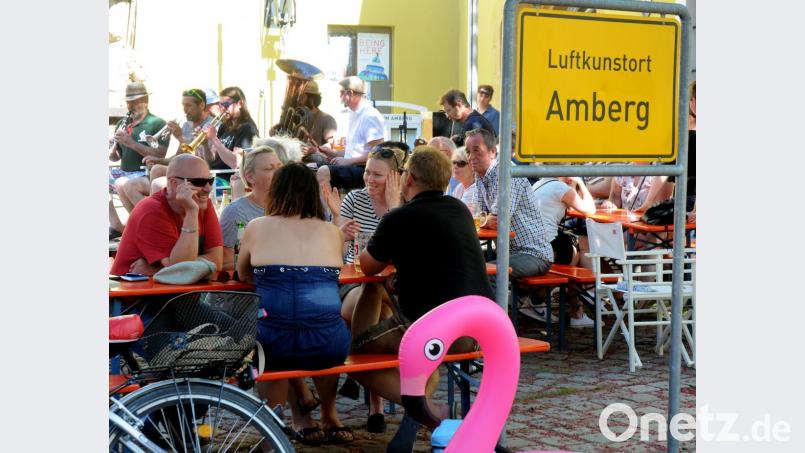 Im Luftkunstort lässt es sich gut feiern. Bild: Stephan Huber
