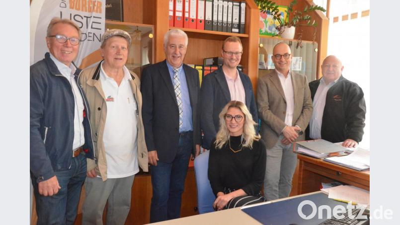 FDP, Freie Wähler und Bürgerliste stehen hinter ihrer neuen Sekretärin und Büroleiterin Michelle Wegmann. Bild: Kunz